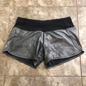 Lululemon Run Times Short II 4"
